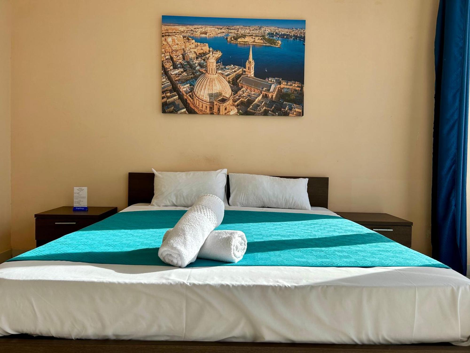 Malta Paradise Central Accomodation Hotel Saint Julian's Exterior photo